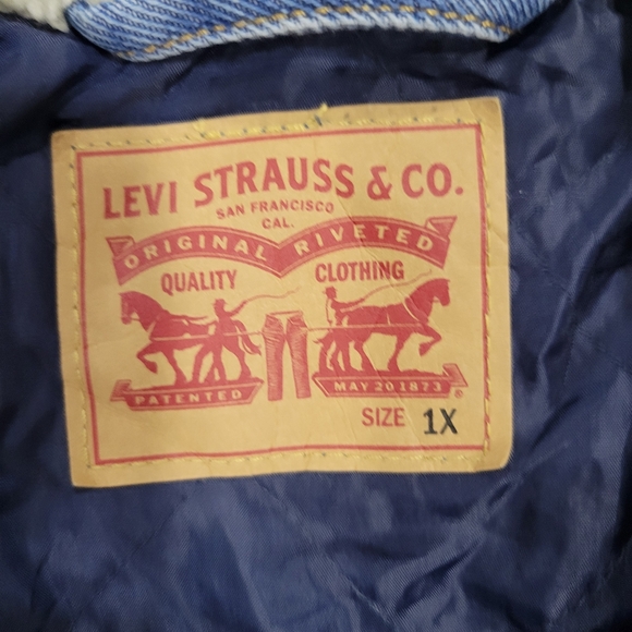 Levis Women's Blue Denim Trucker Jacket with Sherpa Collar Classic Size 1X - Picture 8 of 13